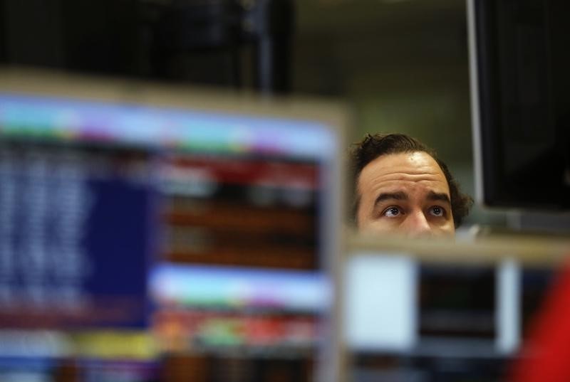 Trinity Industries posts strong Q1 results, raises EPS outlook By Investing.com
